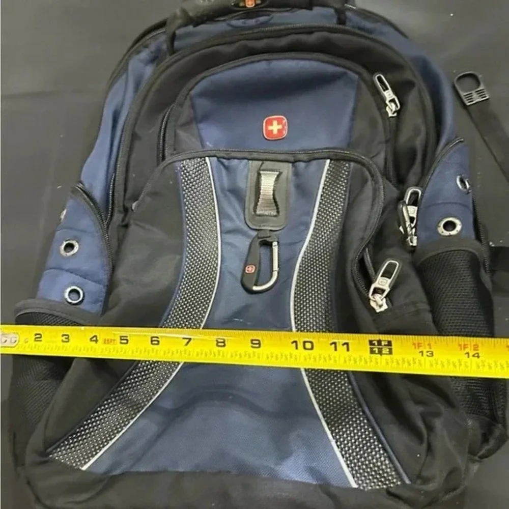 SwissGear Wenger Ibex 17